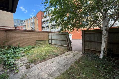 1 bedroom flat for sale, Flat 2 Lapidge House, 5 Coombe Road, Kingston upon Thames, Surrey, KT2 7AB