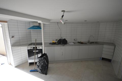 1 bedroom flat to rent, Ferris Town, Truro