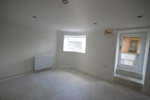 1 bedroom flat to rent, Ferris Town, Truro