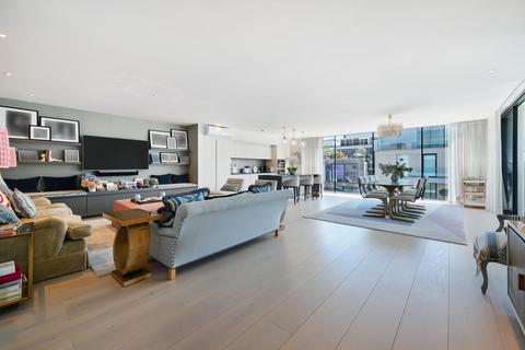 3 bedroom flat to rent, Radstock Street, Battersea, SW11