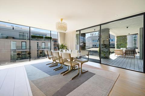 3 bedroom flat to rent, Radstock Street, Battersea, SW11