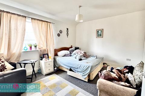 2 bedroom terraced house for sale, Gill Crescent South, Houghton le Spring, Tyne and Wear, DH4 6AP