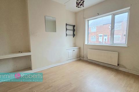 2 bedroom terraced house for sale, Gill Crescent South, Houghton le Spring, Tyne and Wear, DH4 6AP