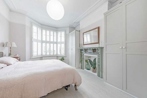 2 bedroom flat for sale, Cotherstone Road, London SW2