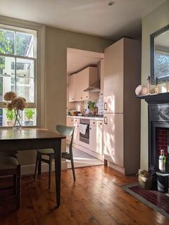 2 bedroom flat for sale, Cotherstone Road, London SW2