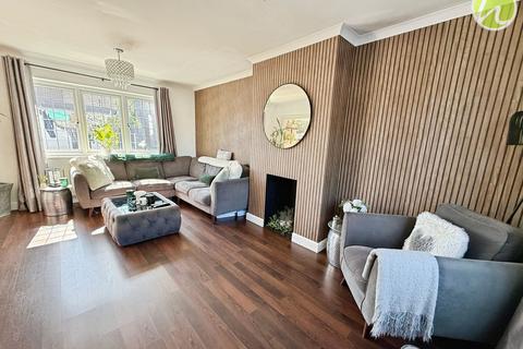 84 Laburnum Drive, Corringham, Stanford-le-hope, SS17 7QF