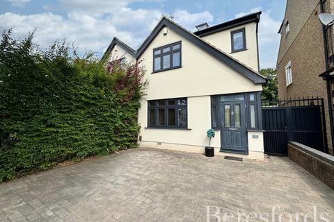 70 Stanley Road, Hornchurch, RM12 4JW