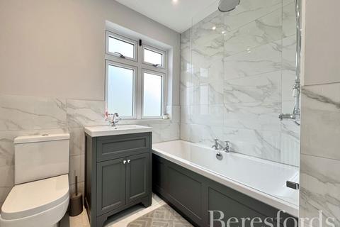 70 Stanley Road, Hornchurch, RM12 4JW
