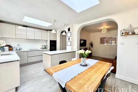 70 Stanley Road, Hornchurch, RM12 4JW