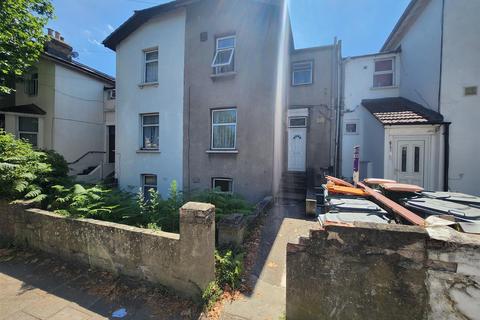 undefined, Harold Road, London! 2x2 Bedroom Maisonettes!