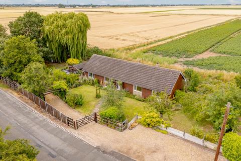 undefined, South-Eau Bank, Throckenholt, Spalding, Lincolnshire, PE12