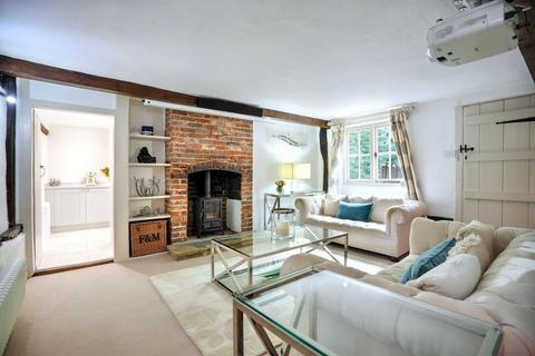 3 bedroom cottage for sale, Ashford Road, Weavering, ME14