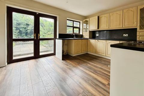 3 bedroom semi-detached house for sale, Brow Wood Crescent, Bradford BD2
