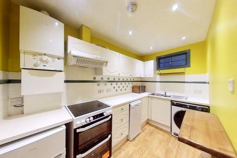 2 bedroom flat to rent, Randolph Road, Glasgow, G11