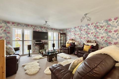 22 Etchingham Drive, St Leonards-on-sea, TN38 9AB