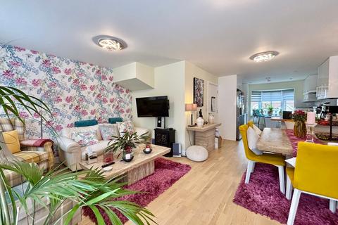 22 Etchingham Drive, St Leonards-on-sea, TN38 9AB
