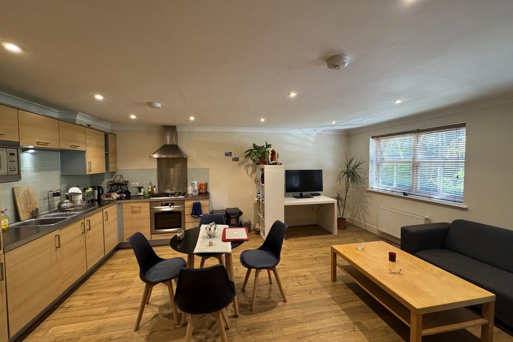 Kitchen-Lounge