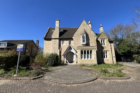 Studio to rent, Lincoln Road, PETERBOROUGH PE1