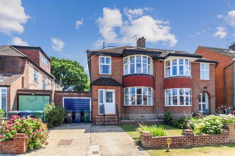 4 bedroom semi-detached house for sale, Old Fold View, Barnet EN5