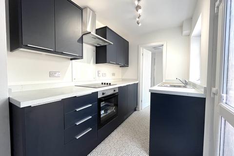 3 bedroom terraced house to rent, Tower Street, PETERBOROUGH PE2