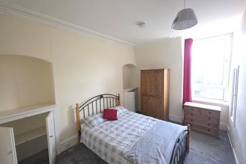 2 bedroom flat to rent, Hutcheon Street, City Centre, Aberdeen, AB25