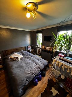 undefined, Linnet Close, London N9