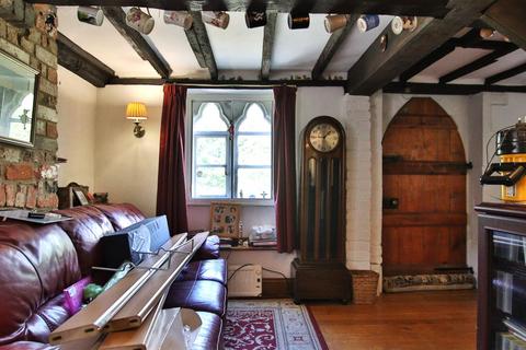 2 bedroom cottage for sale, Farm Lane, Bredon, Tewkesbury