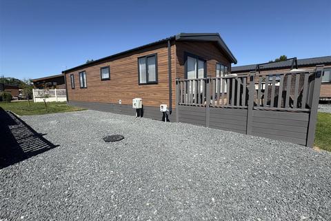 undefined, Oakwood Retreat Country Park, Newton On Derwent, York