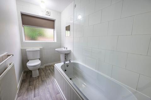 2 bedroom maisonette to rent, Clumber Crescent South, Nottingham, NG7