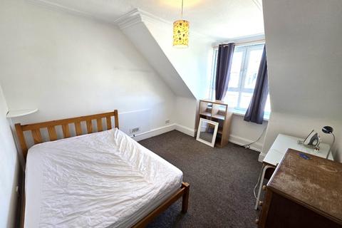 2 bedroom flat to rent, Urquhart Road, City Centre, Aberdeen, AB24