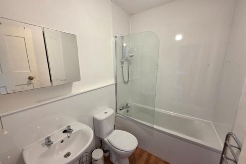 2 bedroom flat to rent, Urquhart Road, City Centre, Aberdeen, AB24