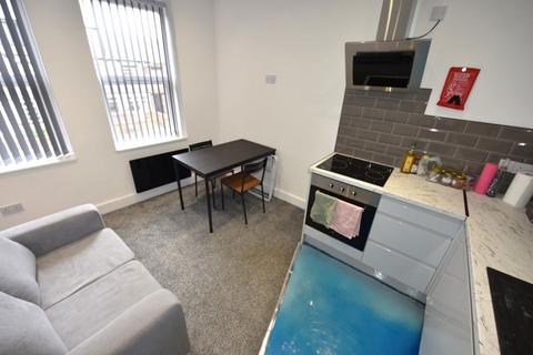 1 bedroom flat to rent, 134 Cardigan Road, Flat 1