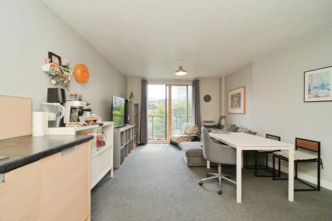 2 bedroom apartment for sale, Hornbeam Way, Manchester M4