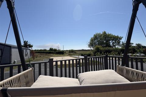 2 bedroom park home for sale, Oakwood Retreat Country Park, Newton On Derwent, York