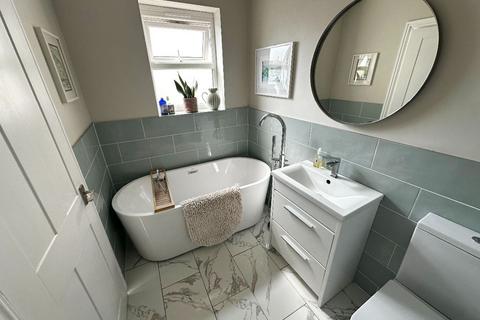 24 Emscote Road, Warwick, CV34 4PP