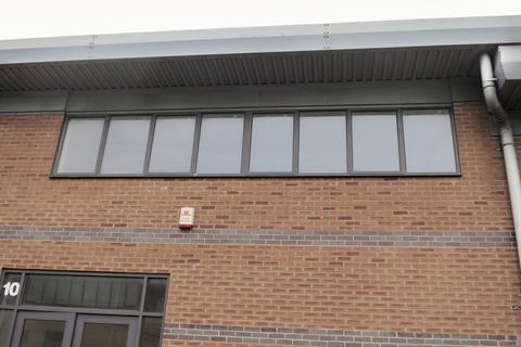 Distribution warehouse to rent, Bowman Ct Royal Wootton Bassett SN4 7DB