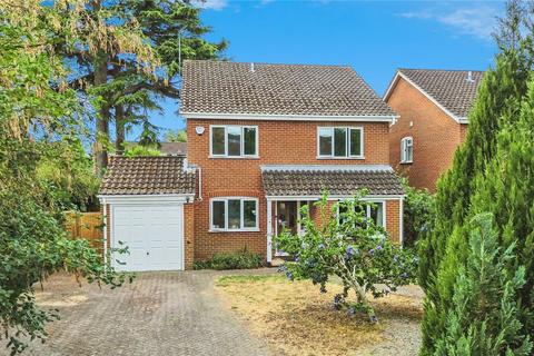 4 bedroom detached house for sale, Bexley Court, Berkshire RG30