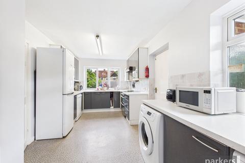4 bedroom detached house for sale, Bexley Court, Berkshire RG30