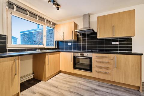3 bedroom terraced house to rent, Abbey Place, Cambridge CB25