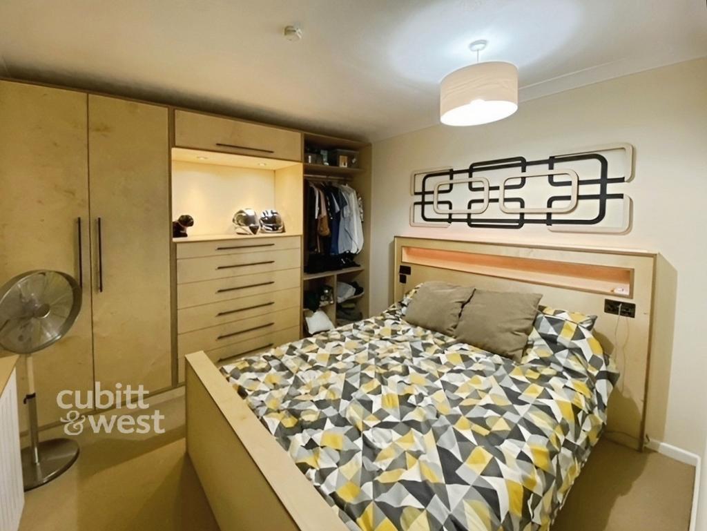 C40f4b46-Bed