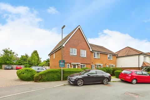 Roman Lane, Horsham RH13