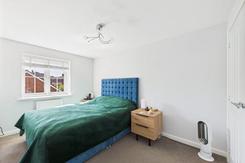 3 bedroom end of terrace house for sale, Roman Lane, Horsham RH13