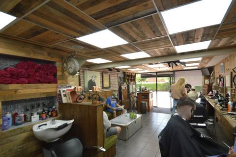 2 bedroom end of terrace house for sale, Dedworth Road, Windsor