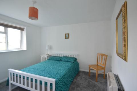 2 bedroom end of terrace house for sale, Dedworth Road, Windsor