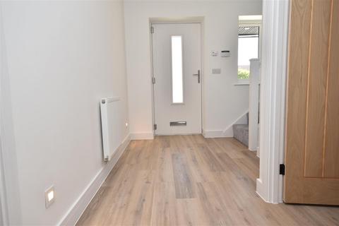 undefined, Gretton Close, Claypole, Newark