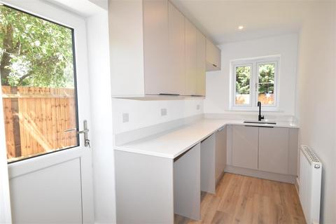 undefined, Gretton Close, Claypole, Newark