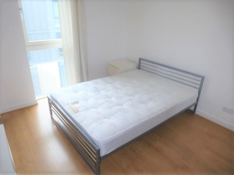 Apartment in Glasgow - More