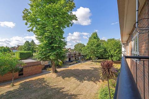 21 Thornton Gardens, London, SW12 0LQ