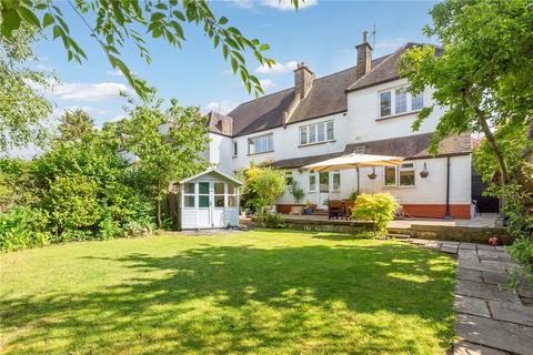 4 bedroom flat to rent, St. Gabriels Road, London NW2
