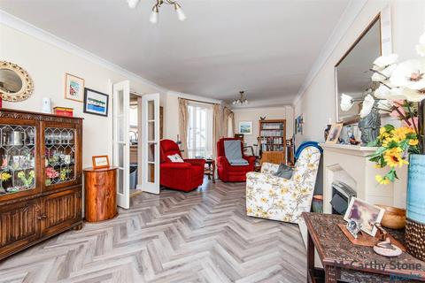 2 bedroom apartment for sale, Caen Stone Court, Queen Street, Arundel
